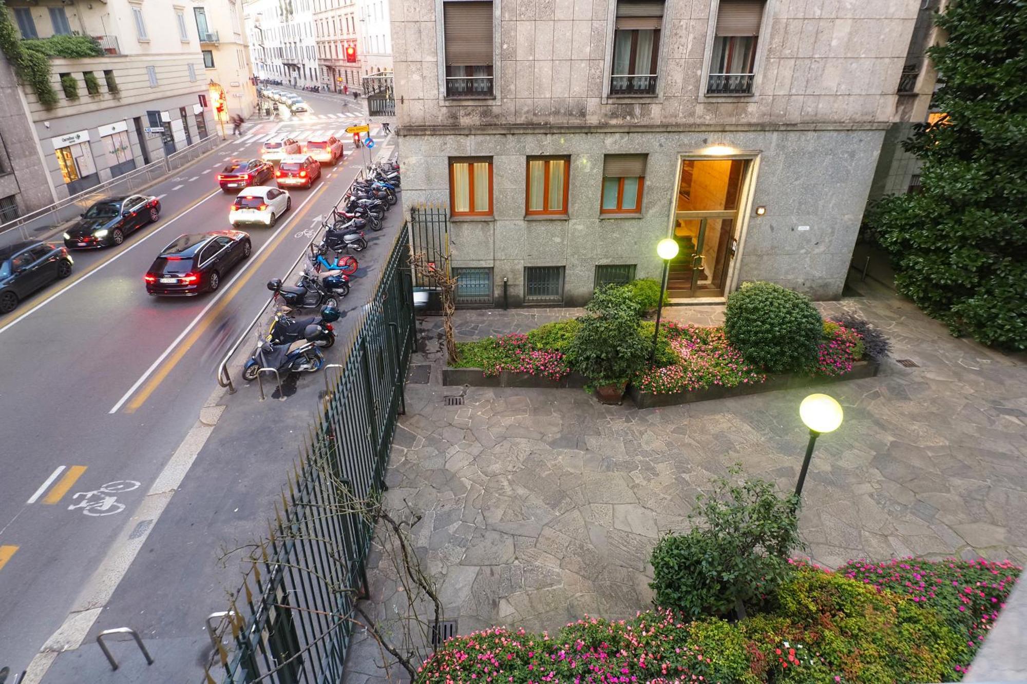 Contempora Apartments - Visconti Di Modrone Milan Luaran gambar